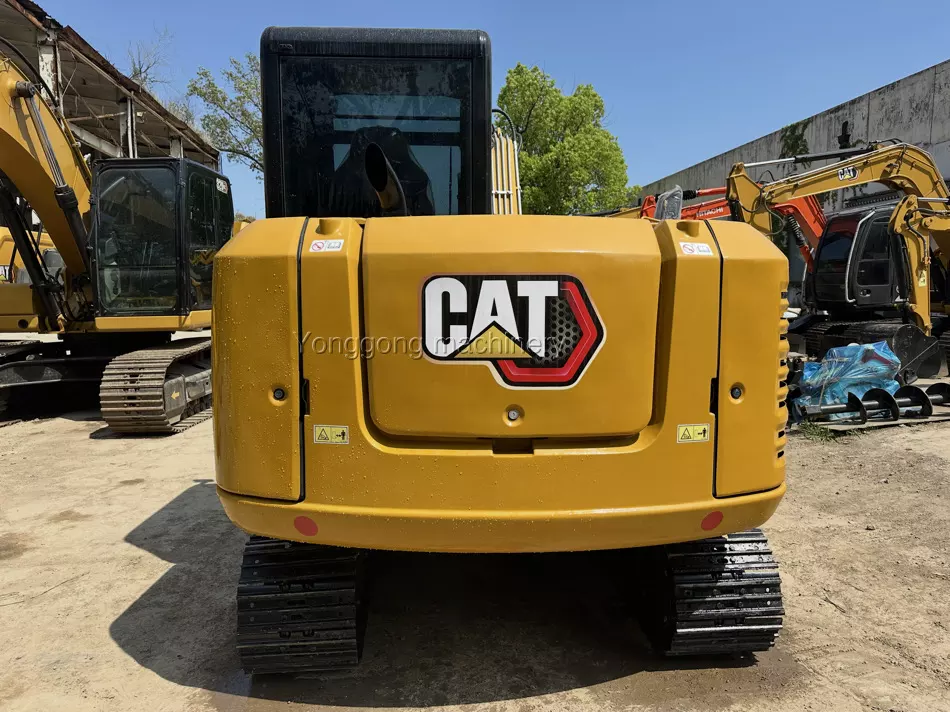 Used CAT 305.5 Mini Excavator Made in Japan - Image 3